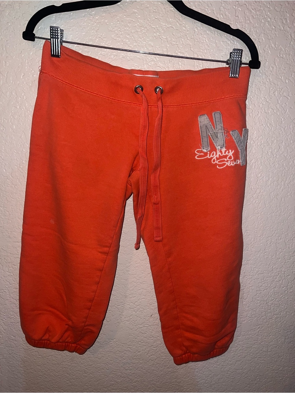 Y2K Aeropostale Women’s Orange NY Capri Sweatpants